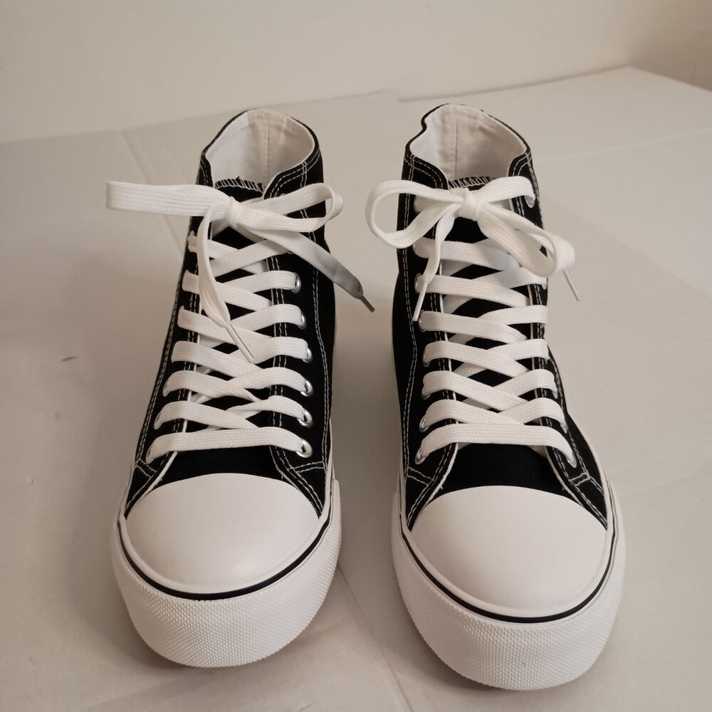 Black Embroidered Floral High Top Sneakers Women’s Size 8 NWOT - Picture 3 of 13
